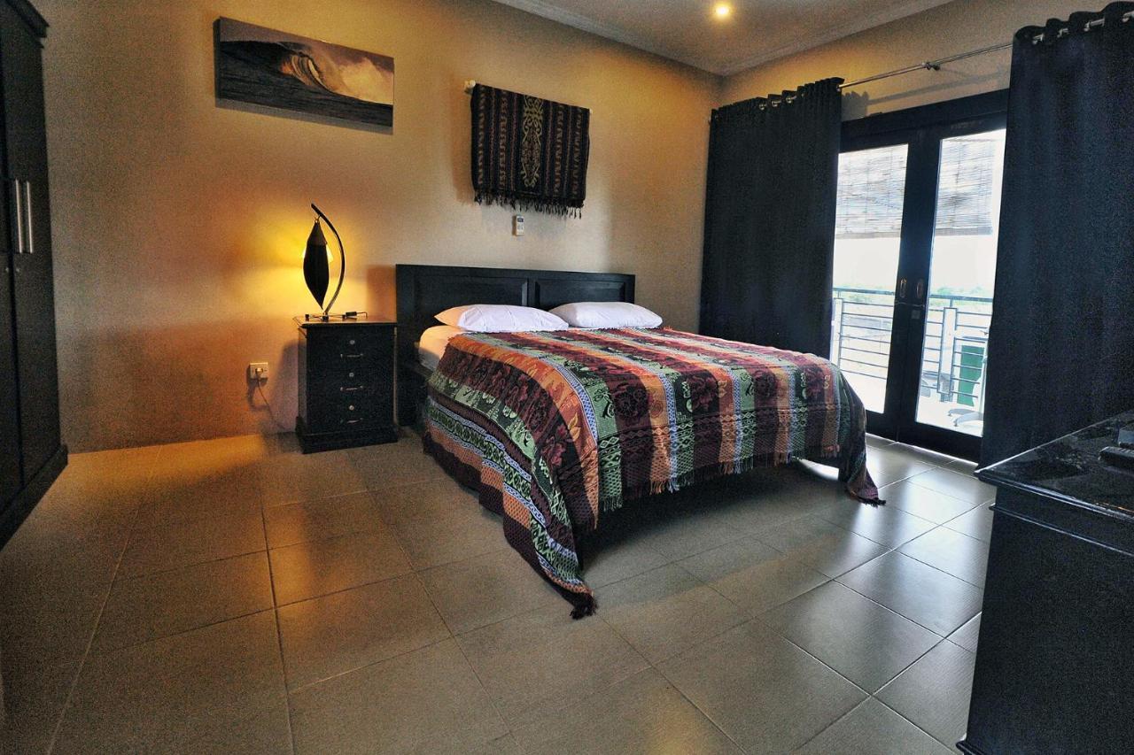 Wave House Gerupuk South Lombok Bed & Breakfast Прая Екстериор снимка